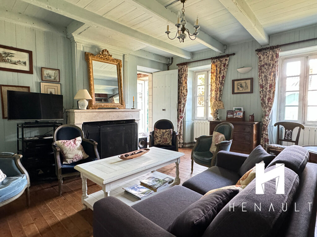 House in La Flotte, 9 rooms, 232 m2