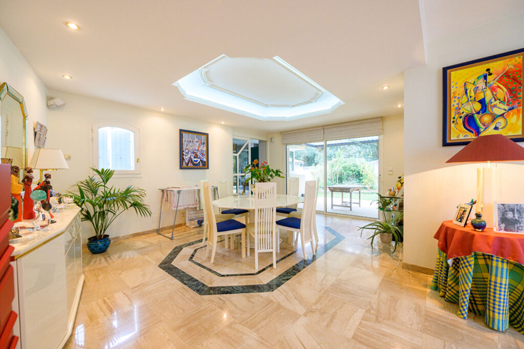 House in La Flotte, 6 rooms, 214 m2