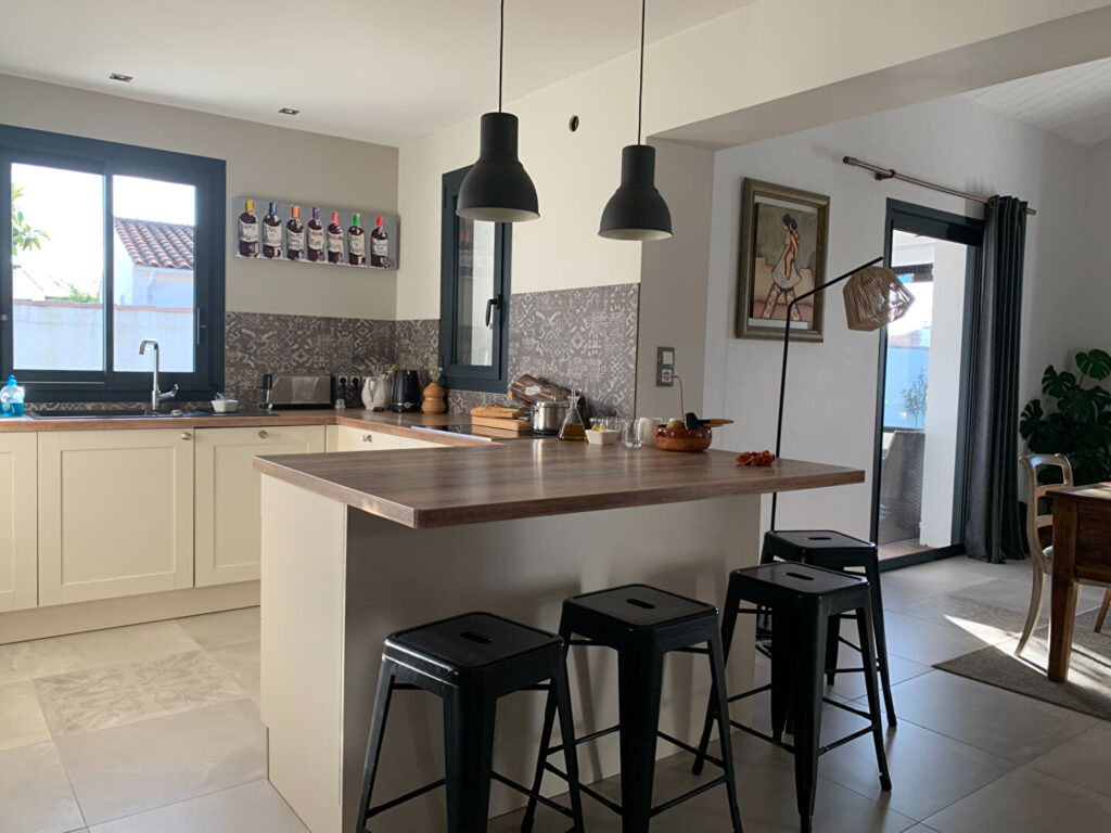 Maison Ste Marie De Re 6 pièce(s) 132 m2