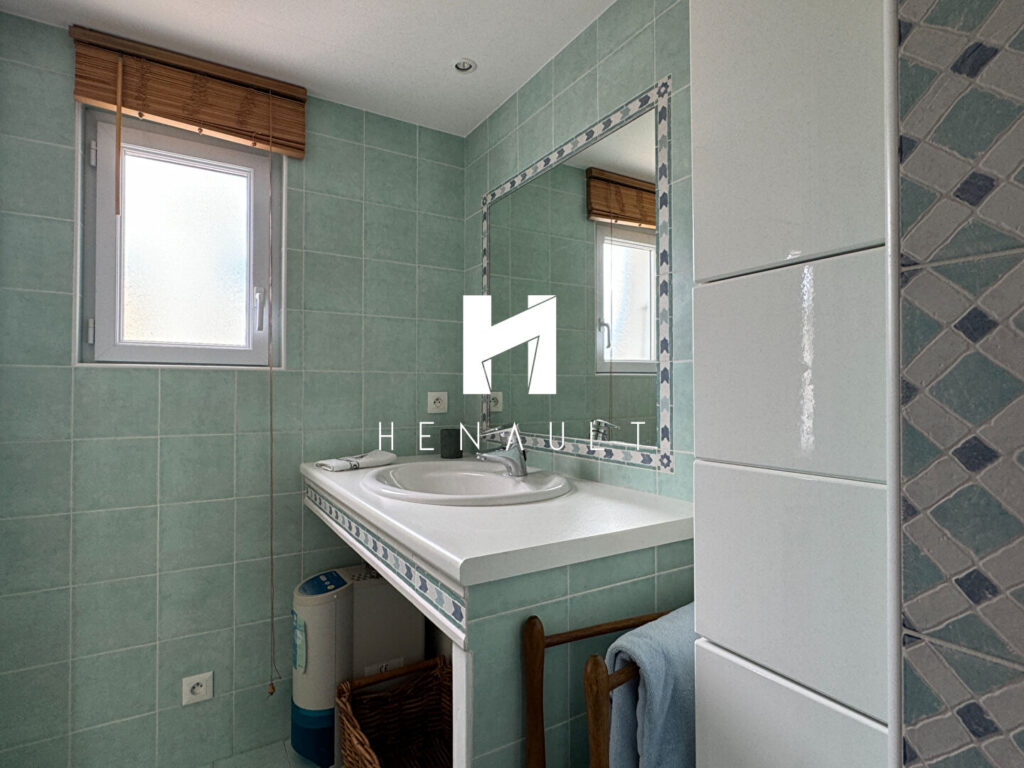 Maison La Couarde Sur Mer 6 pièce(s) 159.28 m2