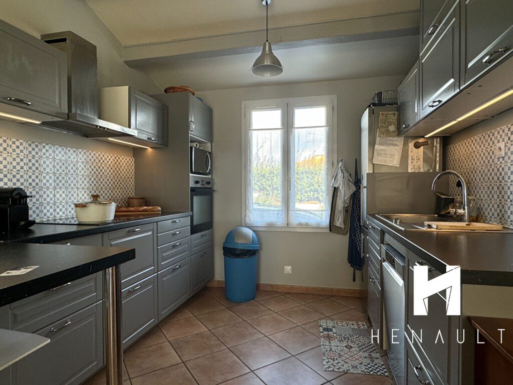 House in Sainte Marie de Ré, 10 rooms, 181 m2