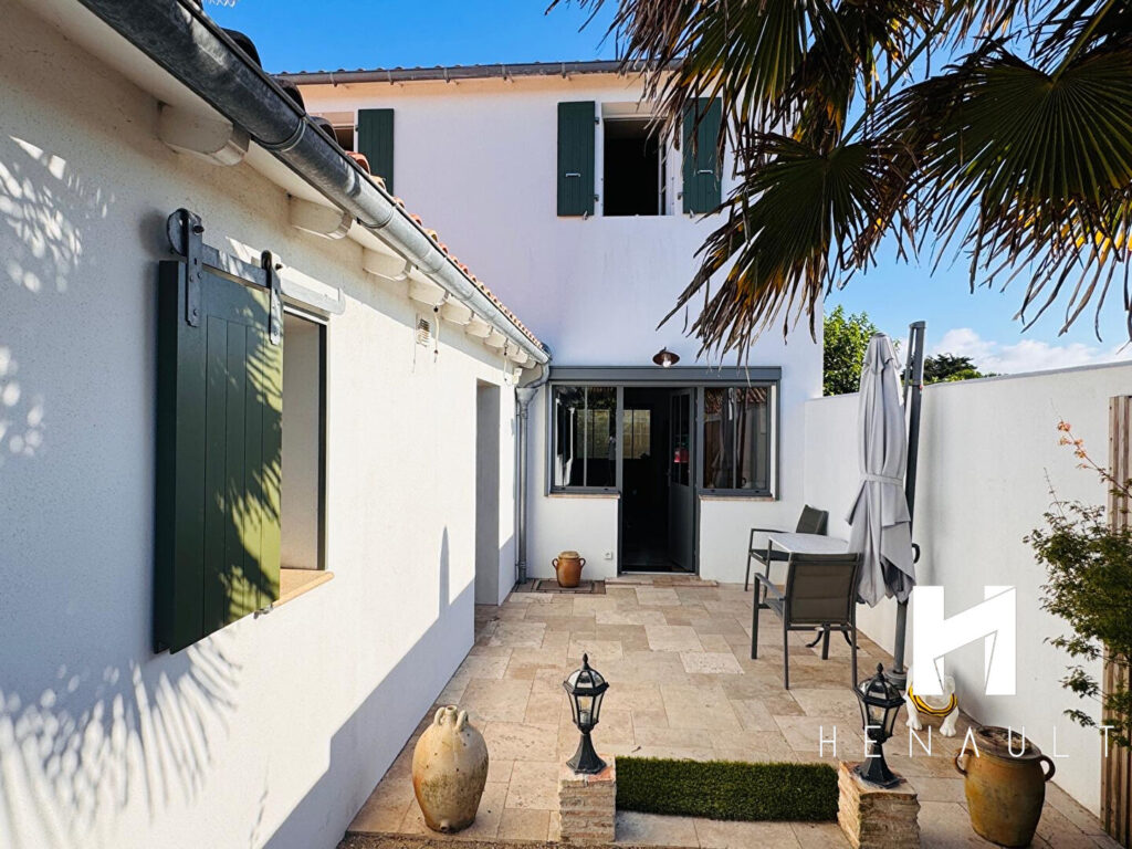 House in Sainte Marie de Ré, 5 rooms, 131 m2