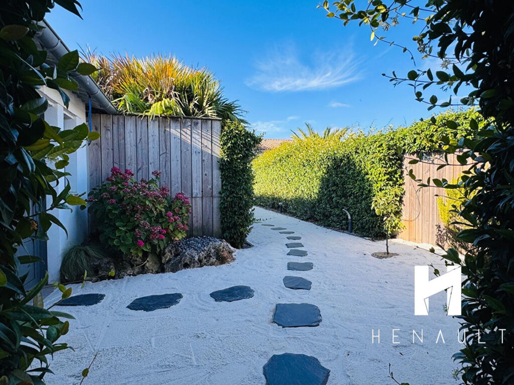 House in Sainte Marie de Ré, 5 rooms, 131 m2