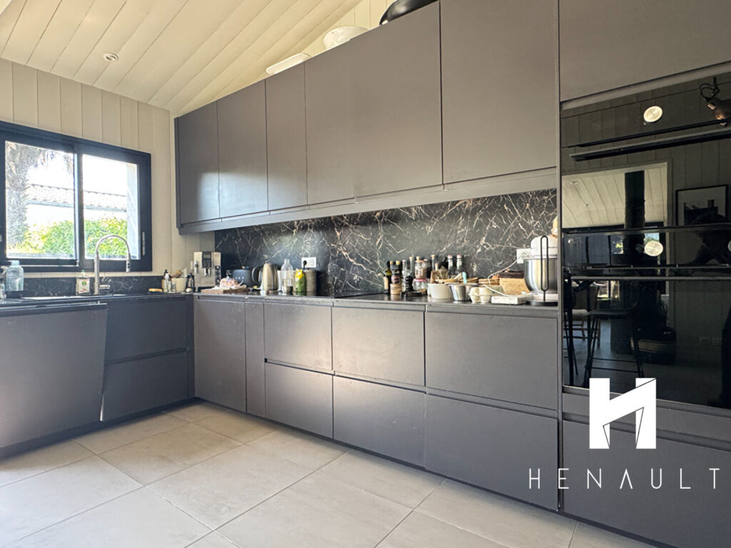 House in La Couarde Sur Mer, 5 rooms, 111 m2
