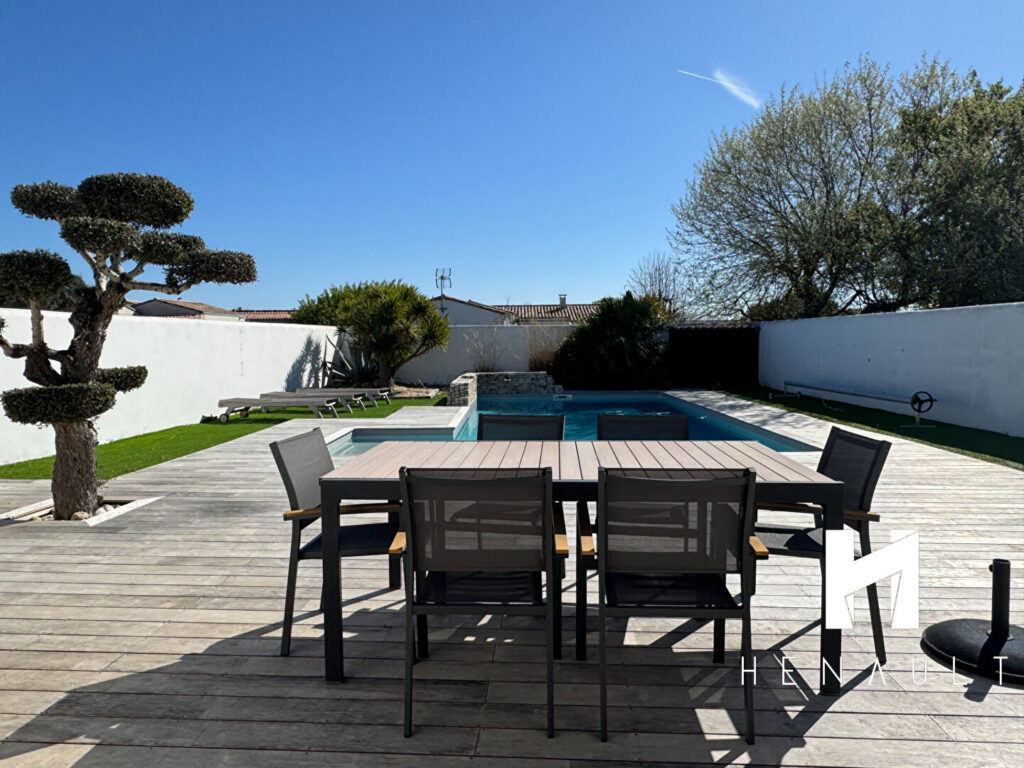 House in Sainte Marie de Ré, 7 rooms, 174.12 m2