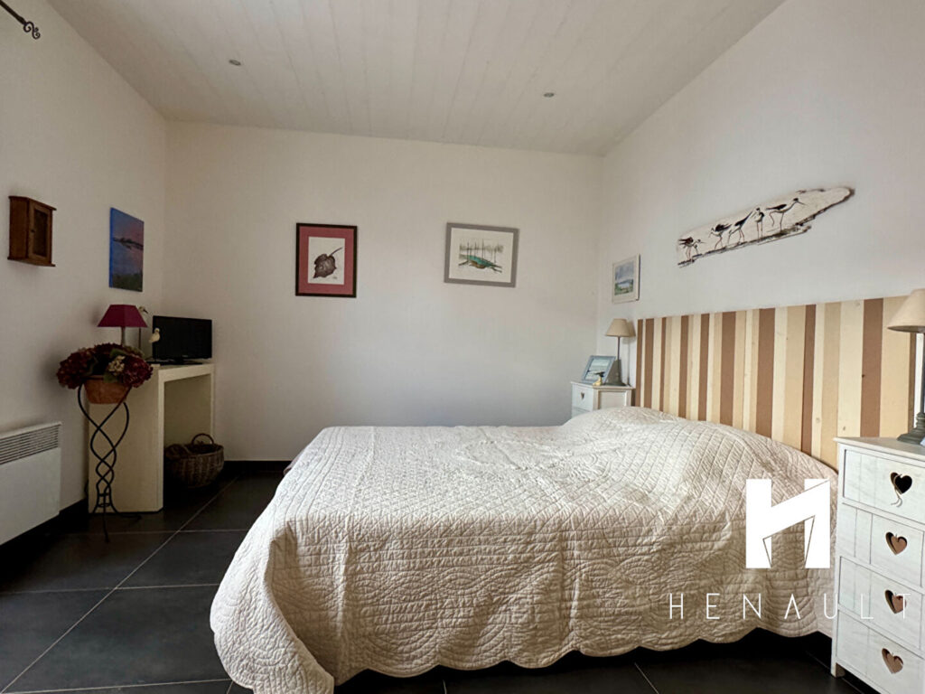 Maison Loix 4 pièce(s) 122.78 m2