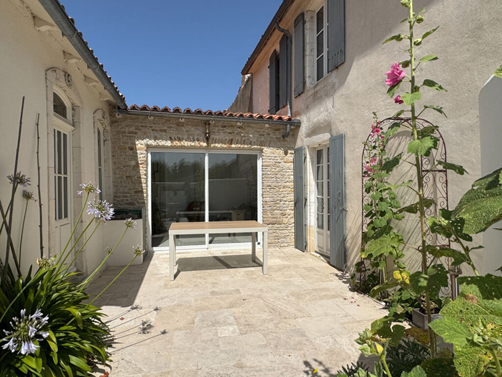 Maison Saint Clement Des Baleines 5 pièce(s) 112.31 m2