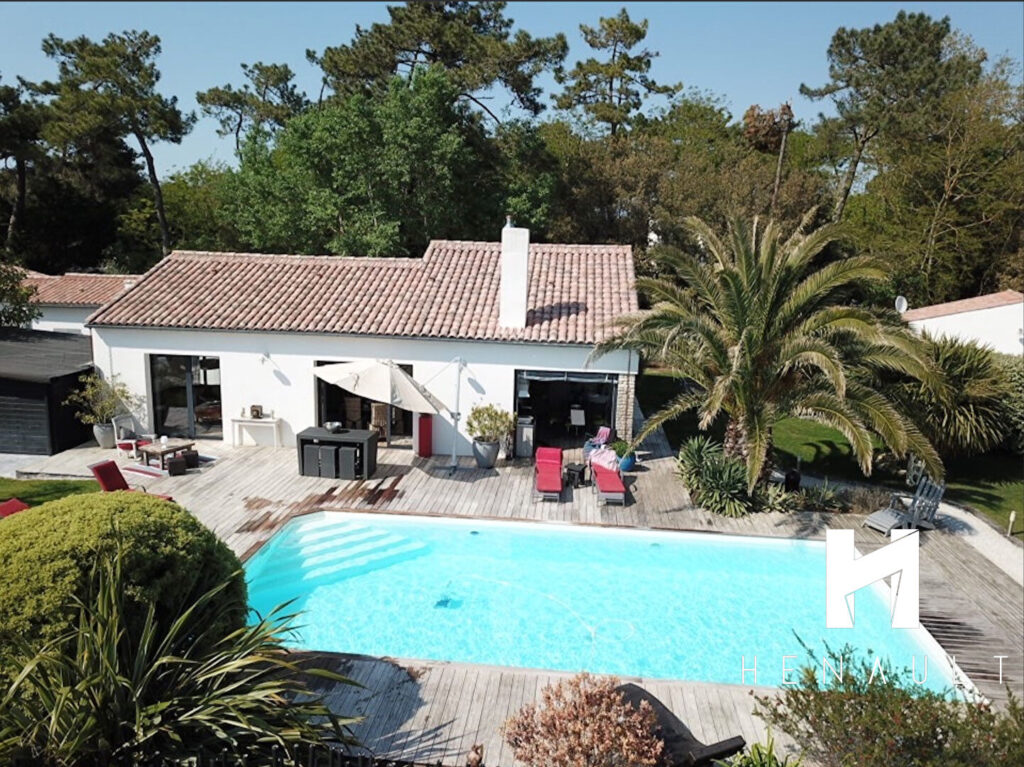Maison Sainte Marie De Re 12 pièce(s) 256 m2