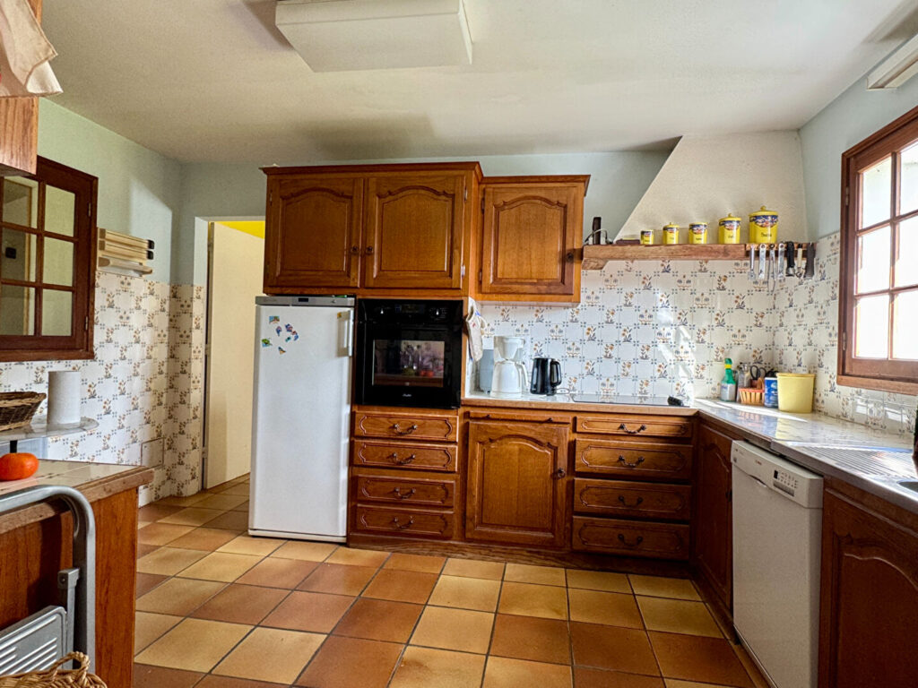 House in La Flotte, 5 rooms, 163.60 m2