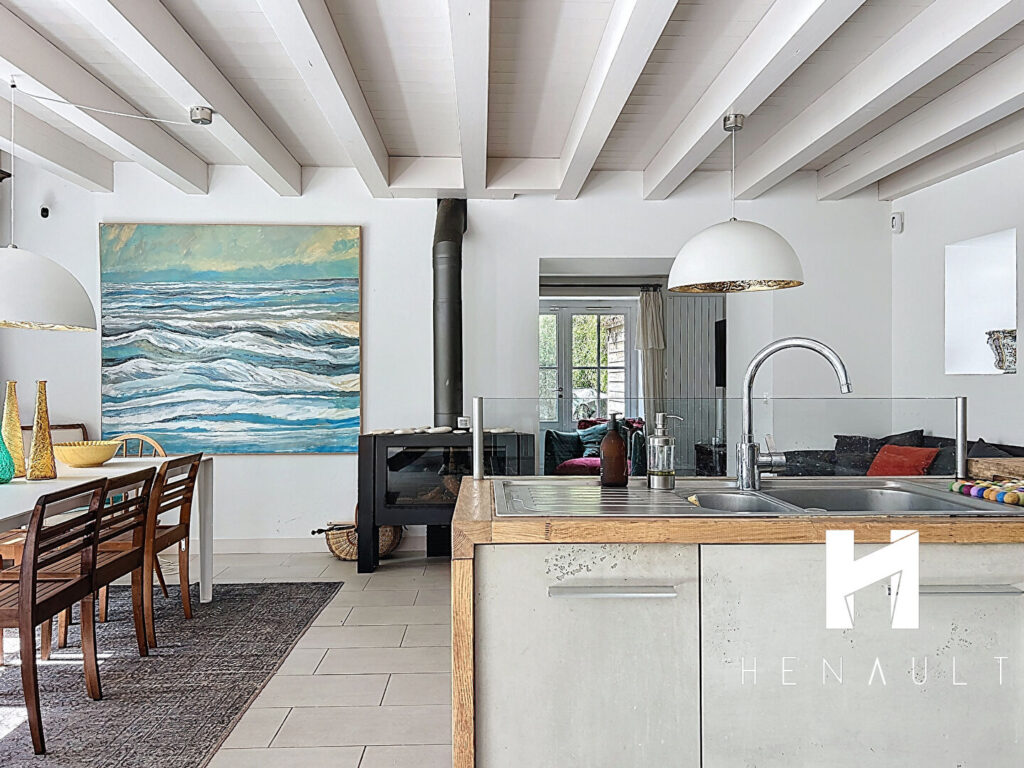 House in Ars-en-Ré, 6 rooms, 141.59 m²
