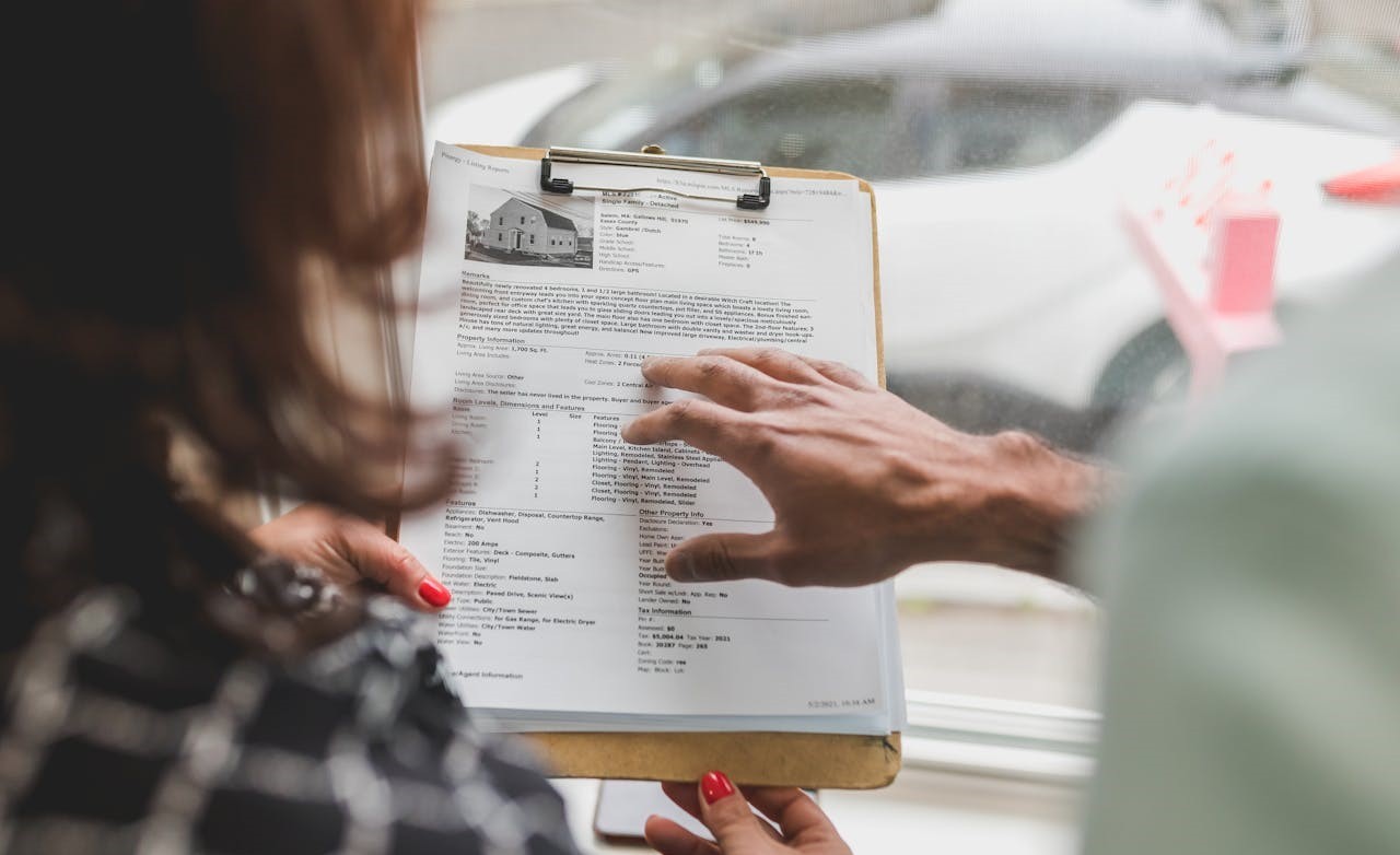 Dossier de Diagnostic Technique à Rivedoux-Plage : comment décrypter ce document clé avant toute transaction immobilière ?