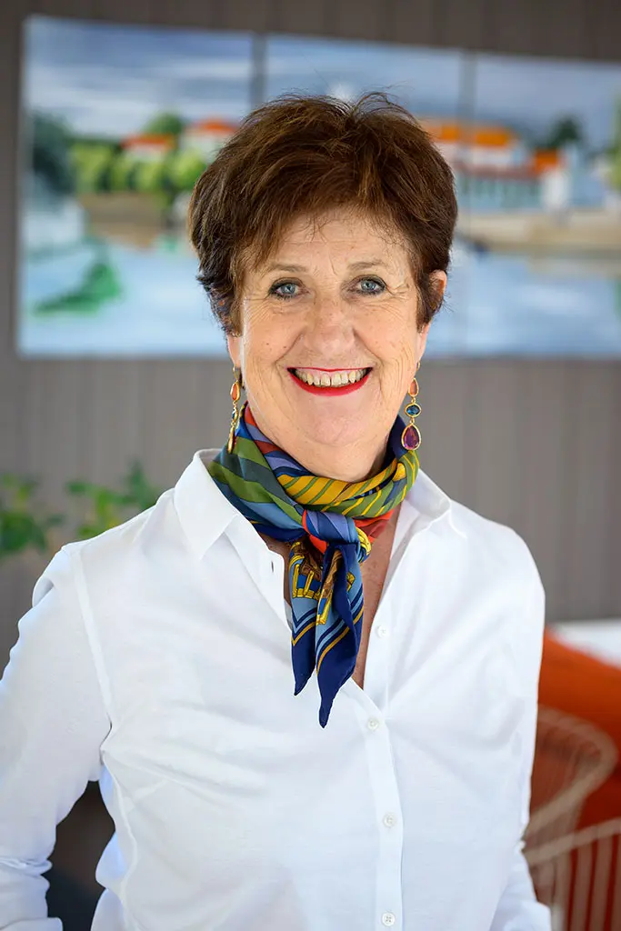 Isabelle Henault