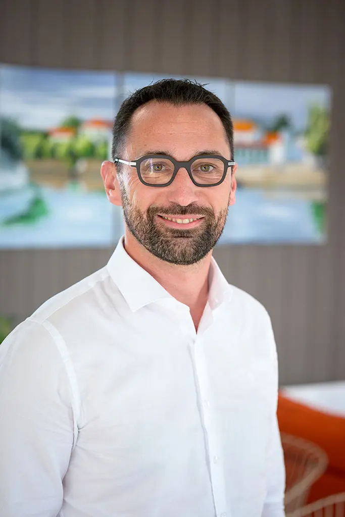 Olivier Henault
