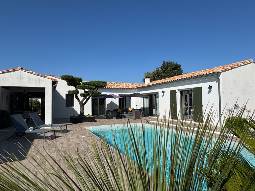 House in Sainte Marie De Re, 5 rooms, 139 m2