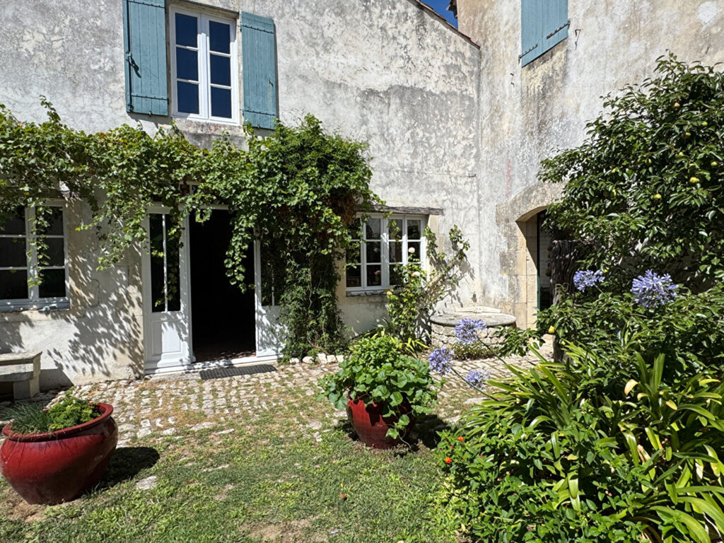 Maison Sainte Marie De Re 8 pièce(s) 222.50 m2