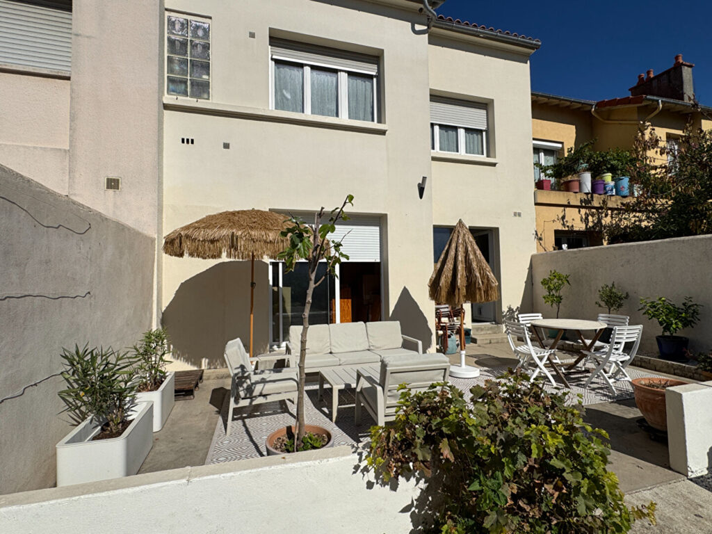 Maison La Rochelle 6 pièce(s) 115.5 m2