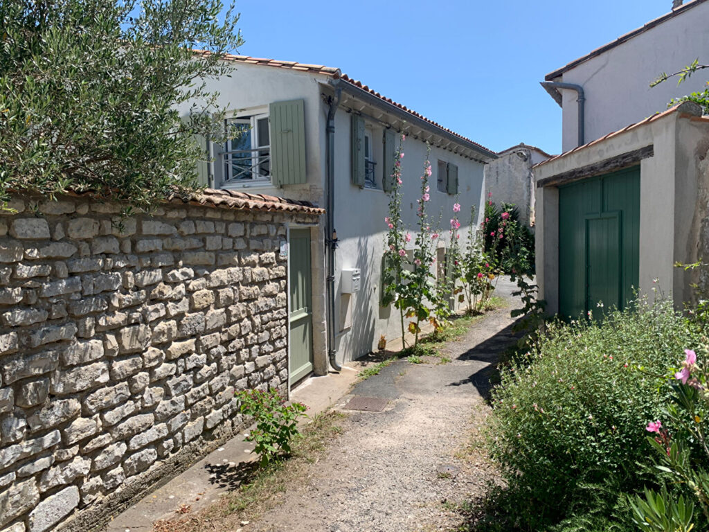 House in Sainte Marie de Ré, 111 m² living space, 4 bedrooms