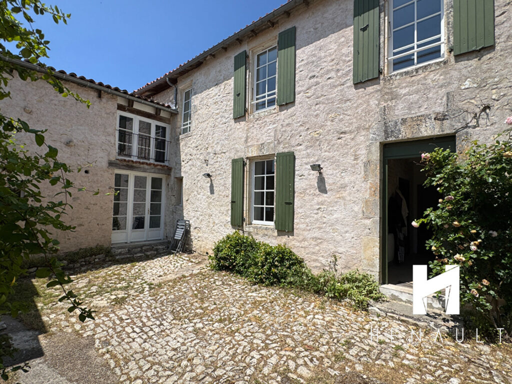 Maison Sainte Marie De Re 9 pièce(s) 207 m2